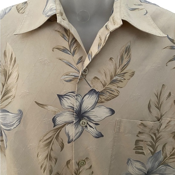 TORI RICHARD 100% Silk Aloha Hawaiian Tropical Floral Shirt Men M Medium - Picture 2 of 5